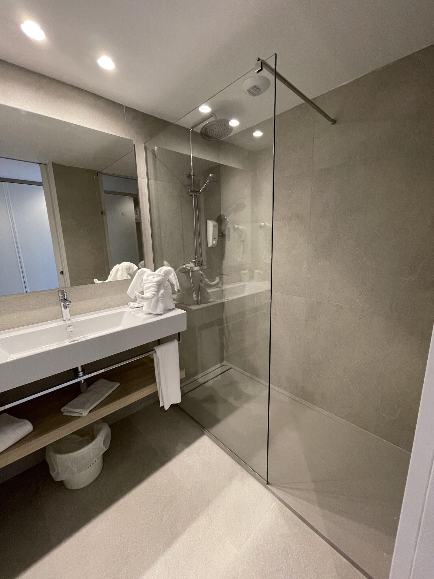 Bakour Garbi Hotel 4*